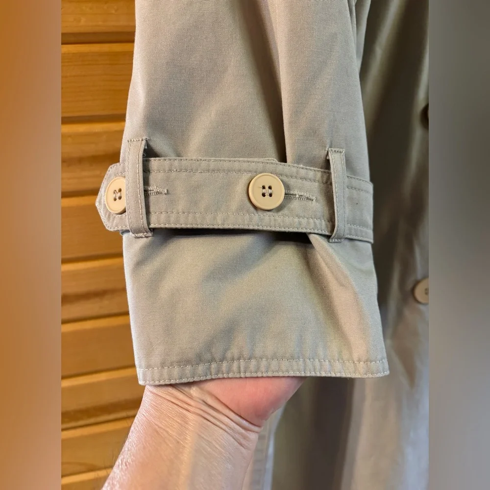 Vintage London Fog Double Breasted Trench Coat, Size 10 Petite - Picture 3 of 14